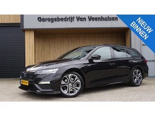 Skoda Octavia Combi 1.4 TSI 245pk RS iV PHEV Pano Cruise HUD Canton *Black optik* stuurverw Virtual Keyless 19 inch LM elek stoel *Nette Skoda*