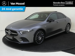 Mercedes-Benz A-klasse 250 e Business Solution AMG-Line / Panaroma-dak / Achteruitrijcamera / Night-Pakket / Multispaaks /