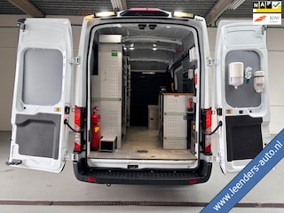 Ford Transit SERVICEWAGEN ELEKTRISCH AUTOMAAT 350 L2H3 Trend 68 kWh BOTT INRICHTING, V230 OMVORMER, RIJKLAARPRIJS!