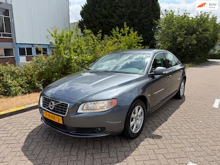 Volvo S80 1.6 T4 Kinetic_AUTOMAAT-AIRCO_NAVI_NETTE AUTO