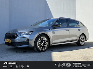 Skoda Octavia Combi 1.5 TSI MHEV Sportline / Fabrieksgarantie t/m 12-2026 / Adaptieve Cruise Control / Navigatie / Apple Carplay/Android Auto / Achteruitrijcamera / Stoelverwarming / Sportstoelen / Elektrische achterklep /