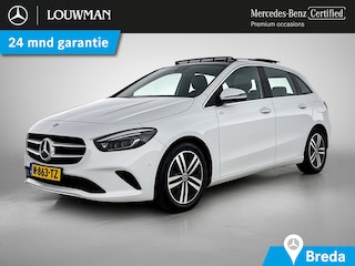 Mercedes-Benz B-klasse 180 Premium Plus Ledkoplampen | Parkeerpakket met achteruitrijcamera | Sfeerverlichting | Panorama Schuif-Kanteldak | Sound system. Inclusief 24 maanden Mercedes-Benz Certified garantie voor Europa.