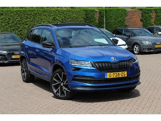 Skoda Karoq 2.0 TSI 4x4 Sportline Business / NL Auto! / Trekhaak / Panoramadak / Camera / CarPlay / Keyless / 19'' / DAB / Cruise Control