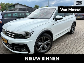 Volkswagen Tiguan 1.5 TSI ACT Highline Business R | Stoelverwarming | Trekhaak | Panoramadak |