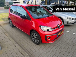 Volkswagen Up 1.0 beats | 65 PK | Cruise Control | Stoelverwarming | Parkeercamera | Lichtmetalen Velgen