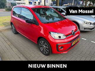 Volkswagen Up 1.0 beats | 65 PK | Cruise Control | Stoelverwarming | Parkeercamera | Lichtmetalen Velgen