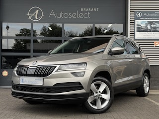 Skoda Karoq 1.5 TSI ACT Style CarPlay | Trekhaak | Dealer OH