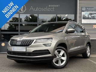Skoda Karoq 1.5 TSI ACT Style CarPlay | Trekhaak | Dealer OH