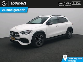 Mercedes-Benz GLA 180 AMG Line Premium | Night Pakket | Ledkoplampen | Parkeerpakket met achteruitrijcamera | Sfeerverlichting. Inclusief 24 maanden Mercedes-Benz Certified garantie voor Europa.
