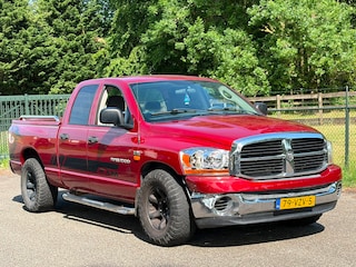 Dodge Ram 1500 GRIJS KENTEKEN / TREKHAAK / LPG /