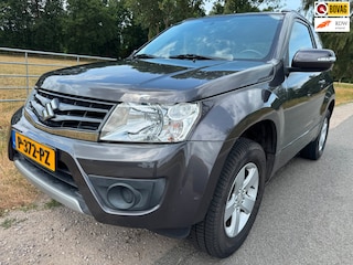 Suzuki Grand Vitara 1.6 Exclusive dealer onderhouden|climate control|trekhaak