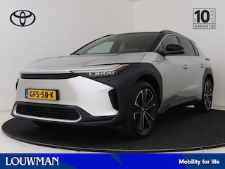Toyota bZ4X Premium 71 kWh | Panoramadak | JBL | 360 Camera | Stoelventilatie | Stoel+stuurverwarming+achterbank | Elektrisch verstelbare stoel met geheugen | 22-07 NR -> BTW/MARGE ? NOG NIET INGEKOCHT