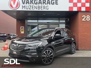 Opel Grandland X 1.6 Turbo Hybrid4 Ultimate 300PK!! // 360 CAMERA // STOELVERKOELING-VERWARMING // ELEK. KLEP // DODEHOEK // NAVI+CARPLAY // KEYLESS //