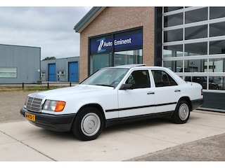 Mercedes-Benz 200-serie 300-serie 300 D Topstaat schuifdak Belastingvrij