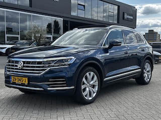 Volkswagen Touareg 3.0 TDI R-Line | Full Option | Pano | Luchtvering | Trekhaak | Dynaudio |