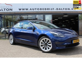 Tesla Model 3 Long Range AWD 75 kWh SOH 94,1 % 19"LMV WARMTEPOMP NEW MODEL