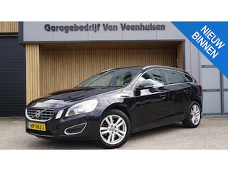 Volvo V60 1.6 150pk T3 Summum Airco Stoelverw Xenon Leder Cruise *NL auto* 17 inch LM Pdc Navi *290923km*
