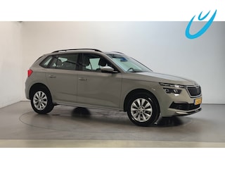 Skoda Kamiq 1.0 TSI 110pk DSG Business Edition Parkeersensoren Stoelverwarming Trekhaak Virtual Cockpit