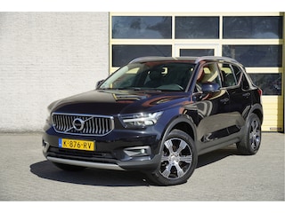 Volvo XC40 1.5 T2 Automaat! Inscription BJ2021 Lmv 18" | Led V+A | Pdc | Keyless entry | Elek. trekhaak | Elek. achterklep | App-Connect | Navi | Virtual cockpit | Climate control | Cruise control | Lederen bekleding | Sportstoelen | Verwarmd stuur/voorstoelen
