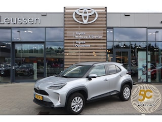 Toyota Yaris Cross 1.5 Hybrid 115 DYNAMIC STOEL/STUURVERW KEYLESS 17'' LM-VELGEN CLIMA NAVI CAMERA APPLE/ANDROID AD-CRUISE PRIVACY GLASS