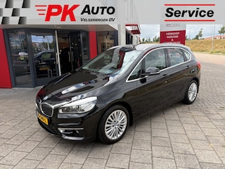 BMW 2-serie Tourer 220i M Sport | Navi | Trekhaak | Camera | Cruise | 140.425 km Dealeronderhouden