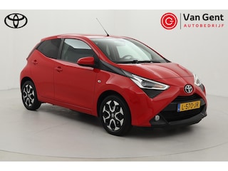Toyota Aygo 1.0 VVT-i x-joy | Apple Carplay / Android Auto | Clima | Camera | 15 inch | Bluetooth | DAB | Privacy glas