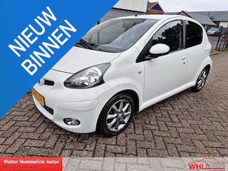 Toyota Aygo 1.0-12V Dynamic Navigator