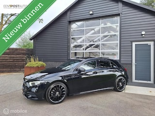 Mercedes-Benz A-klasse 200 AMG Line NL-Auto ! BTW-Auto ! Panoramadak, 19" LM-velgen, Cruise-Control, Climate-Control, Led, Verwarmde voorstoelen.