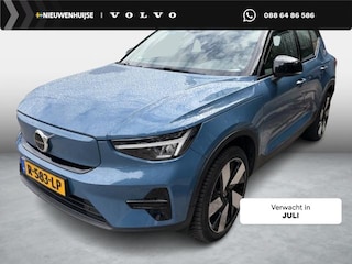 Volvo XC40 Recharge Plus 70 kWh | Adaptieve Cruise Control | Dodehoek Detectie | Stoel en Stuurverwarming | 20” | Nubuck Bekleding |