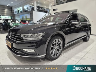 Volkswagen Passat Variant 1.5 TSI Elegance Business R | Panoramadak | Trekhaak | Navi Pack | Adaptieve cruise control | Camera | PDC | R-line