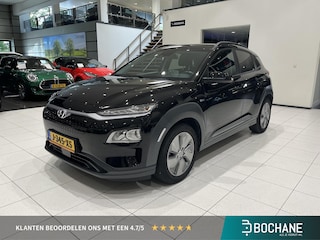 Hyundai Kona EV Fashion 64 kWh | SOH 91,6% | Navi | Adaptieve cruise control, Camera | Dodehoek bewaking Keyless entry | Apple carplay Android auto