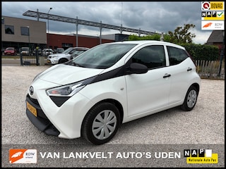 Toyota Aygo 1.0 VVT-i x-fun Airco, Bluetooth, LED