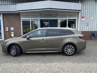 Toyota Corolla Touring Sports 1.8 Hybrid Business Plus