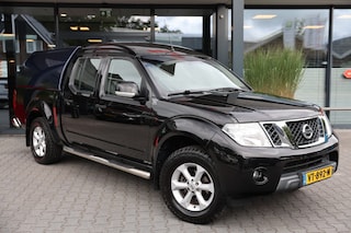 Nissan Navara 2.5 DCI DUBBEL CABIN SE 5 ZITS 4WD VAN