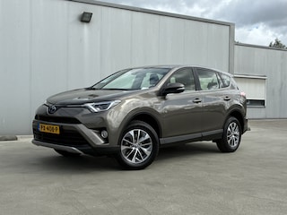 Toyota RAV4 2.5 Hybrid AWD Dynamic Automaat | Achteruitrijcamera | Cruise control adaptief | Parkeersensoren voor en achter |