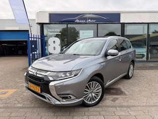 Mitsubishi Outlander 2.4 PHEV Instyle + l Pano l 360" l Leer l Carplay