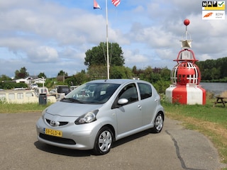 Toyota Aygo 1.0-12V + *1e EIG ! *NETTE AUTO !