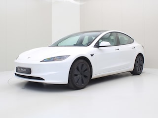 Tesla Model 3 Highland RWD 99% SoH [ LFP ACCU+HW4+WIT LEDER+TREKHAAK+AUTOPILOT+NIEUW MODEL]