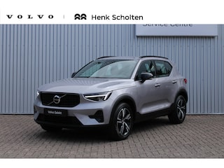 Volvo XC40 2.0 B4 Plus Dark | Achteruitrijcamera | Adaptieve Cruise Control | Semi elektrische trekhaak | Stoelverwarming voorzijde | Harman/Kardon audio | Elektrische bedienbare stoelen | Bestuurdersstoel met geheugenfunctie