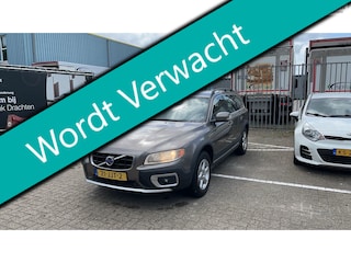 Volvo XC70 2.4D Momentum 176pk Automaat 1e eig. Leder Trekhaak 1800kg.