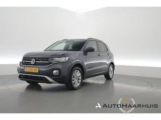 Volkswagen T-Cross 1.0 TSI Life | Adapt. Cruise | Trekhaak | PDC V+A | All Season | Navi | Apple CarPlay & Android Auto