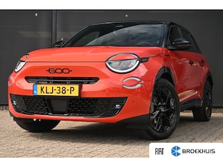 Fiat 600 e Sport 54 kWh DEMO-DEAL! Tot 8 Jaar Garantie! | Massage | Alcantara | Elektr. Achterklep | Adaptive Cruise | Achteruitrijcamera | Stoelverwarming | !!