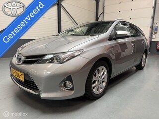 Toyota Auris Touring Sports 1.8 Hybrid Lease