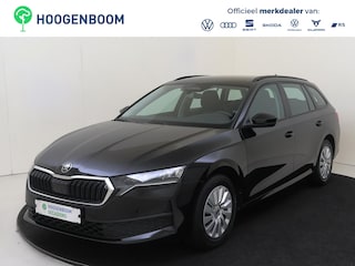 Skoda Octavia Combi 1.5 TSI MHEV Essence | Trekhaak | Cruise control | Lane assist | Stoelverwarming | Climate control | Parkeersensoren achter | Carplay |