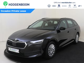 Skoda Octavia Combi 1.5 TSI MHEV Essence | Trekhaak | Cruise control | Lane assist | Stoelverwarming | Climate control | Parkeersensoren achter | Carplay |