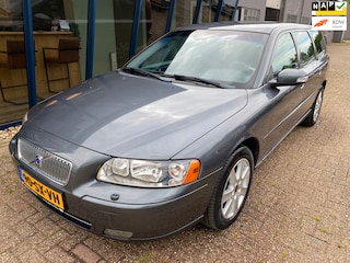 Volvo V70 2.4 Edition II LEER / NAVI / PDC