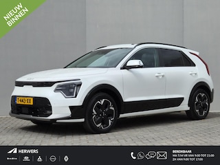 Kia Niro ExecutiveLine 64.8 kWh / SOH 100% / CCS snelladen / Head Up Display / Harman/Kardon Audio Systeem / Trekhaak vast / Glazen schuif- en kanteldak / Stuur- Stoel & Achterbank verwarming / Achteruitrijcamera / Apple Carplay Android Auto /