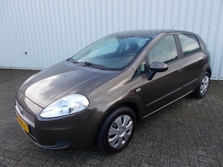 Fiat Punto Grande 1.4 Edizione Lusso ( APK KEURING BIJ AFLEVERING! )