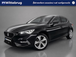 Seat Leon 1.5 eTSI FR Launch Edition / Navigatie / App connect / Dodehoek herkenning / Parkeersensoren V+A /