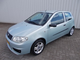 Fiat Punto 1.2 Navigator Airco ( GEEN APK / ZO MEE! )